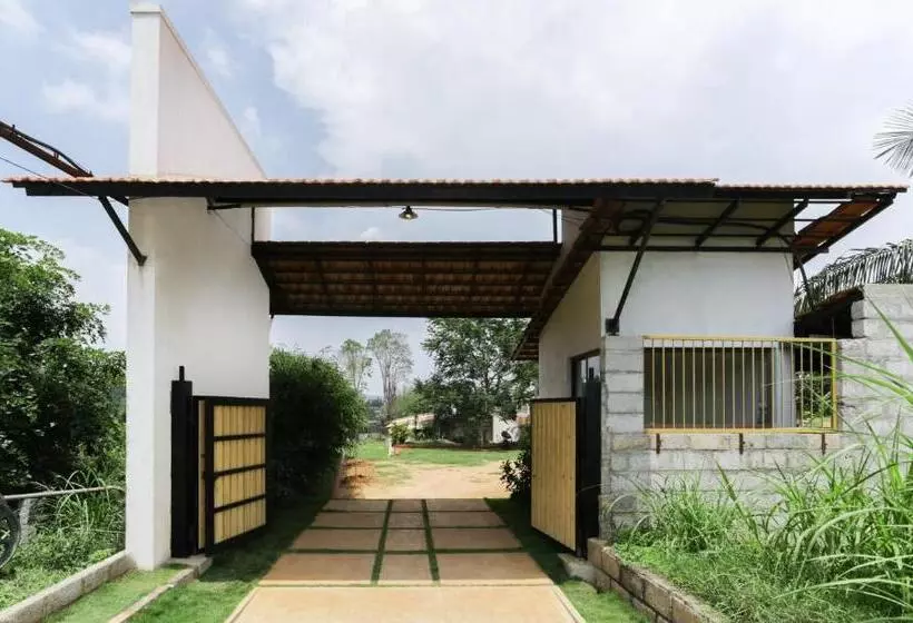 ホテル Treebo Laa Gardenia Resort, Yelagiri