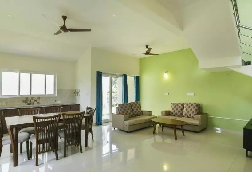 ホテル Treebo Laa Gardenia Resort, Yelagiri
