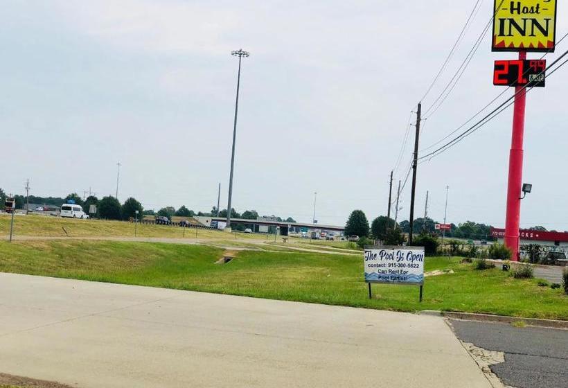 모텔 Country Host Inn