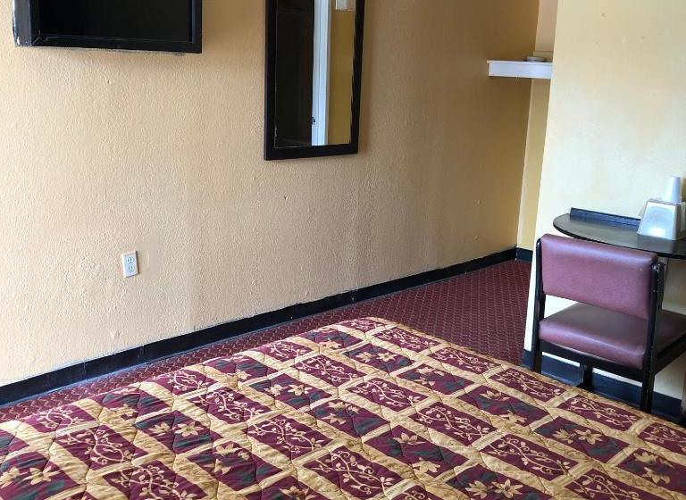 모텔 Country Host Inn