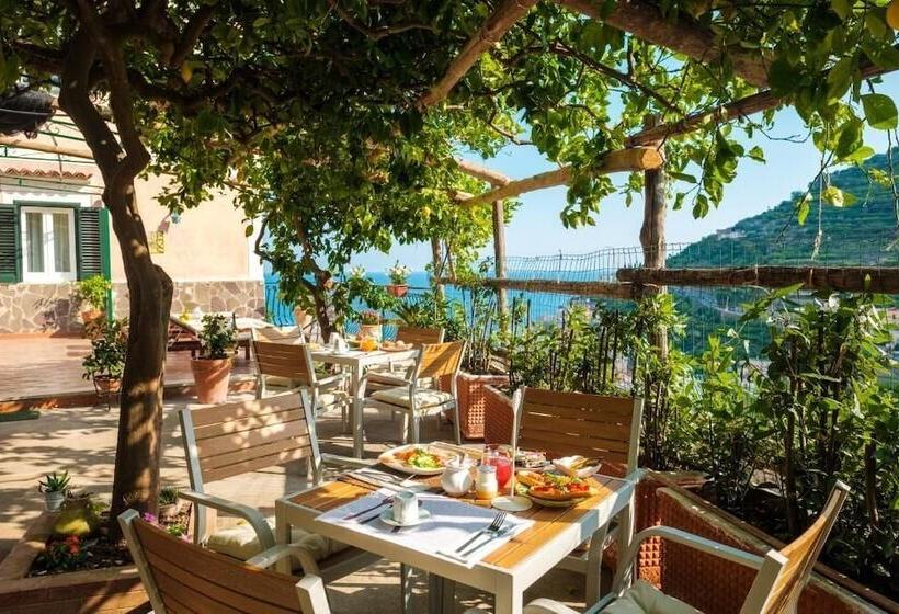 پانسیون Villa Carlotta Minori