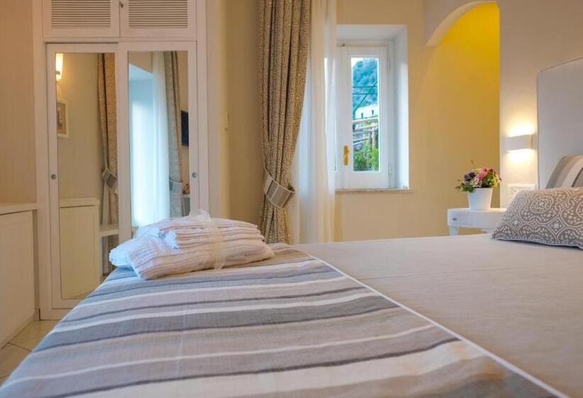 پانسیون Villa Carlotta Minori