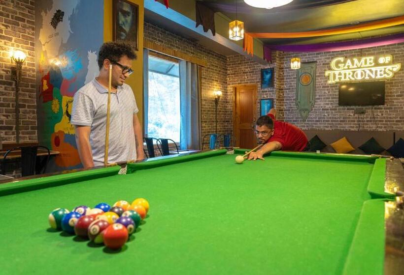 Whoopers Hostel Kasol