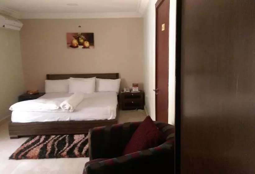 تختخواب و صبحانه Kh Lodge Abuja