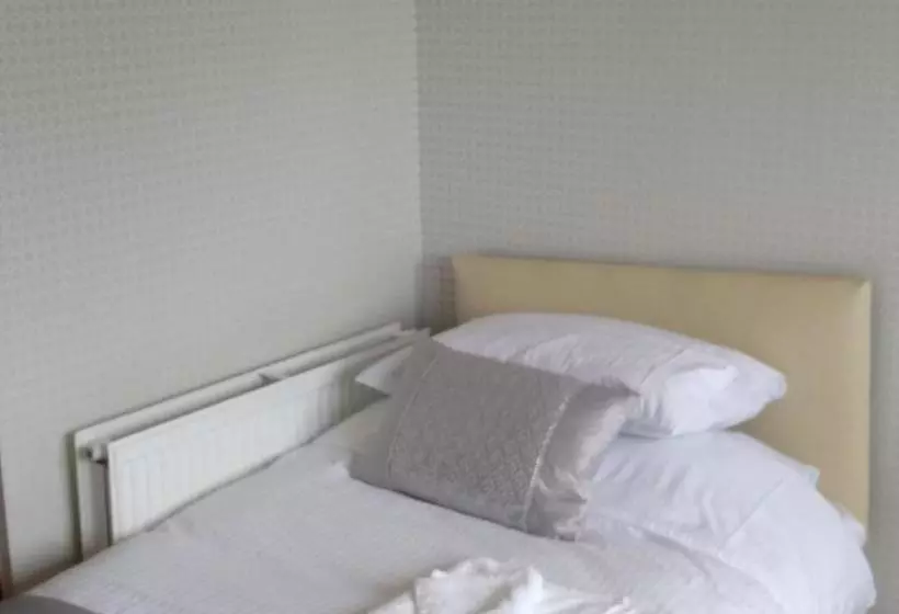 تختخواب و صبحانه Lochview Guest House