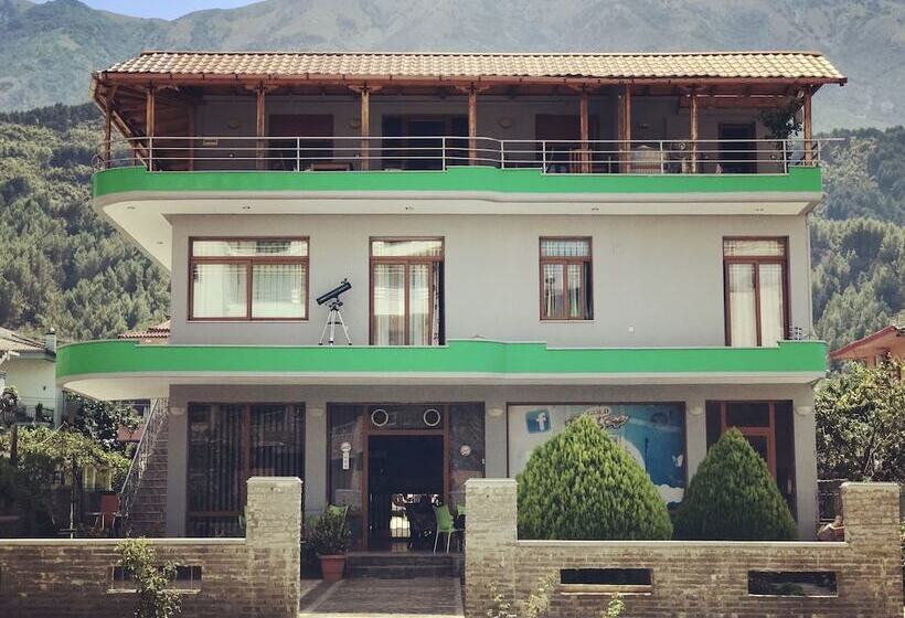 펜션 Bujtina Flowers