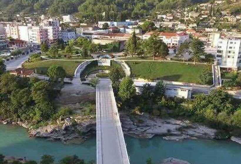 펜션 Bujtina Flowers