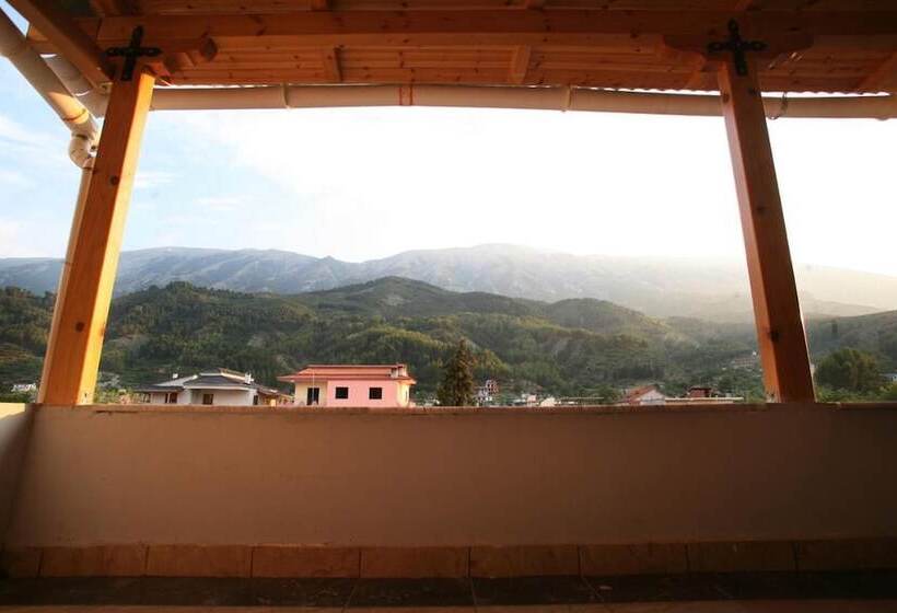 펜션 Bujtina Flowers