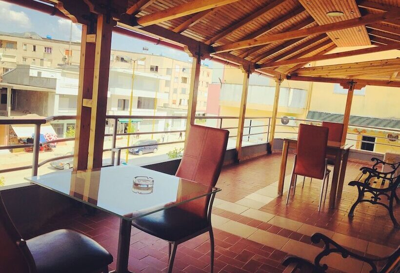 펜션 Bujtina Flowers