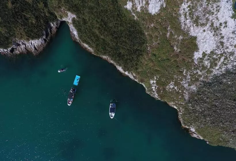 Retkeilymaja Casa Greca