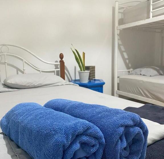 הוסטל Casa Greca