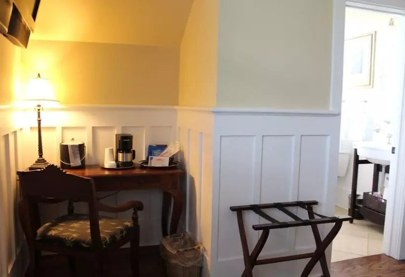 Inn At I On, Ascend Hotel Collection