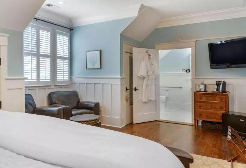Inn At I On, Ascend Hotel Collection