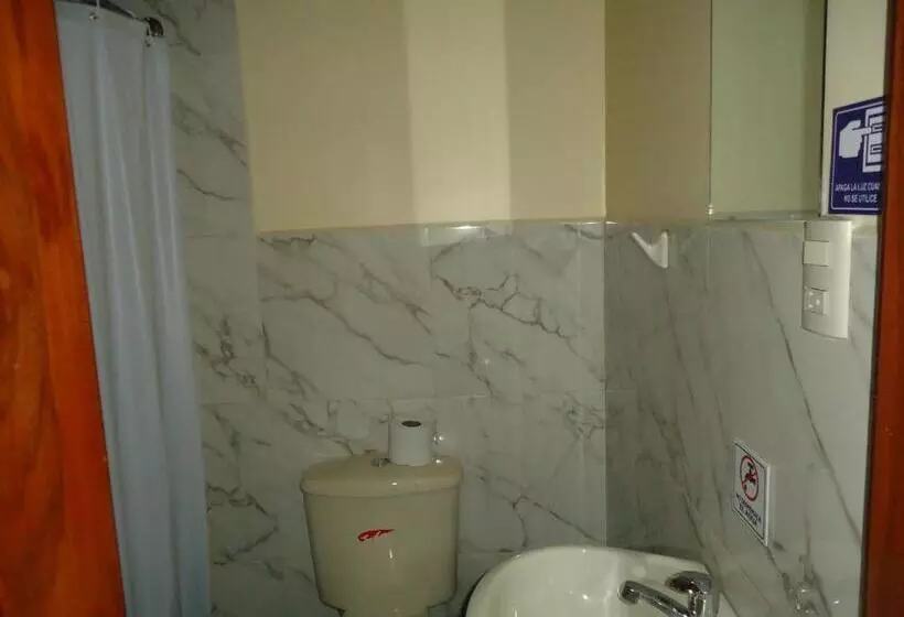پانسیون Hostal Bolívar Inn