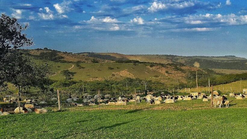 فندق Oppieplaas Self Catering Country Cottage