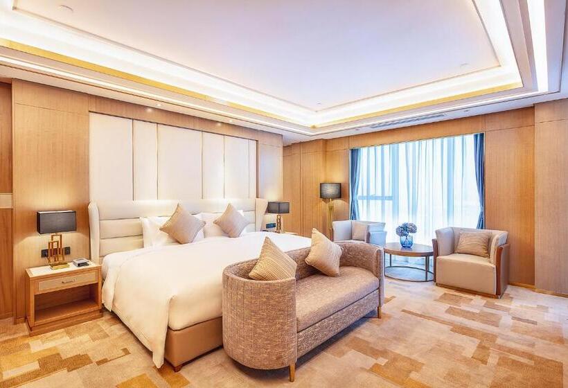 Szálloda Howard Johnson New District Plaza Ziyang