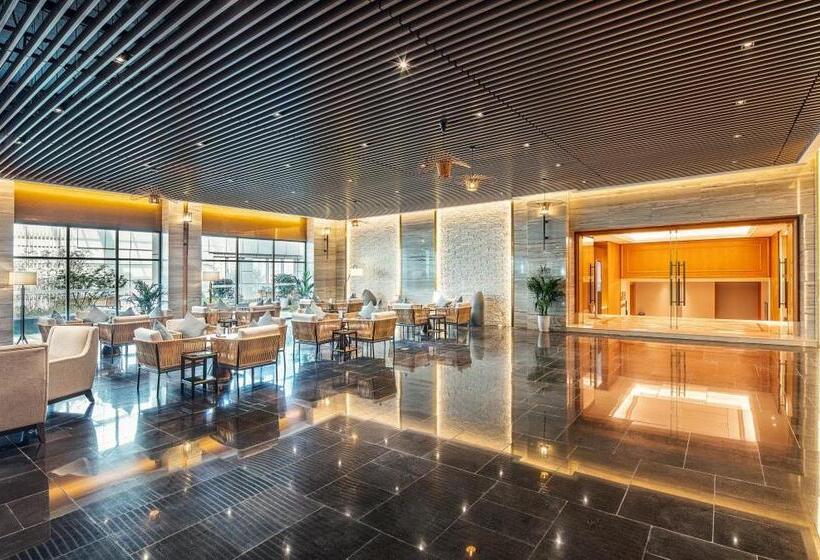 Szálloda Howard Johnson New District Plaza Ziyang