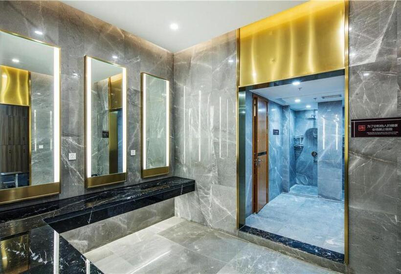 Szálloda Howard Johnson New District Plaza Ziyang