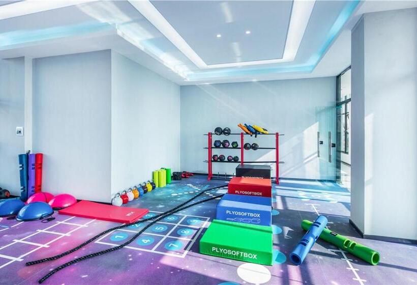 Szálloda Howard Johnson New District Plaza Ziyang