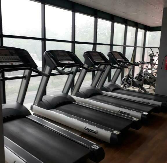 Imperial Hotel & Apartments