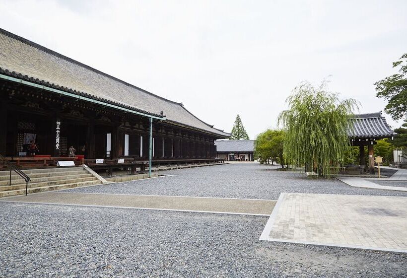 Utsuwa Designed Hostel