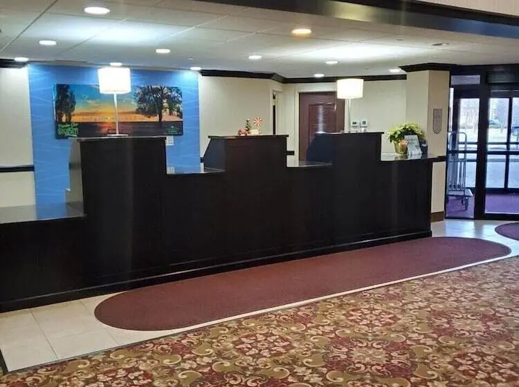 ホテル Holiday Inn Express Mentor Banquet Center By Ihg