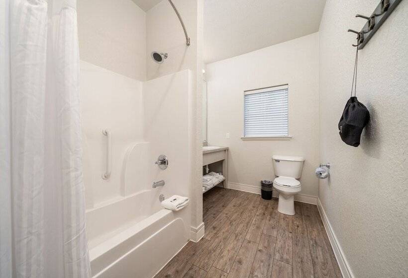 فندق صغير Best Court