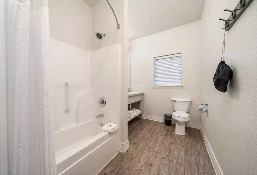 ユースホステル Best Court