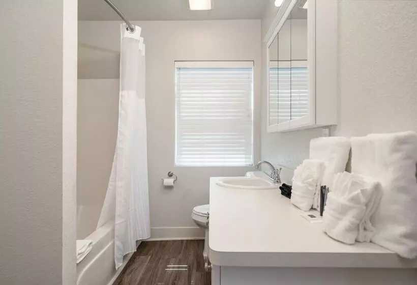 ユースホステル Best Court