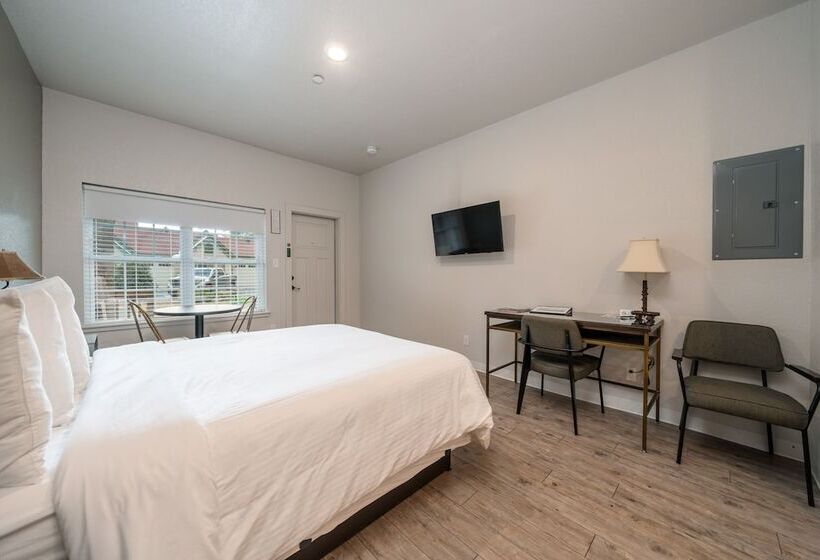 فندق صغير Best Court