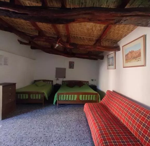 Retkeilymaja Hostal Sonchek