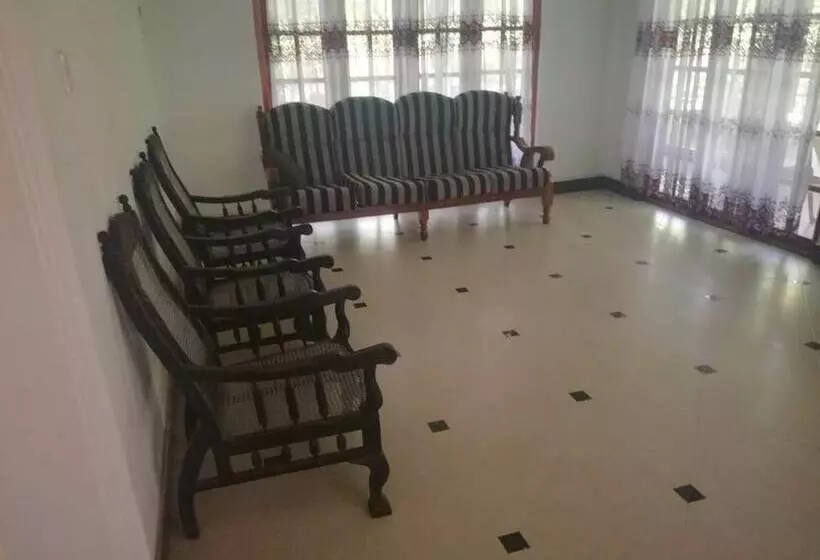 Aamiaismajoitus (B&B) N.l.i. Guest House