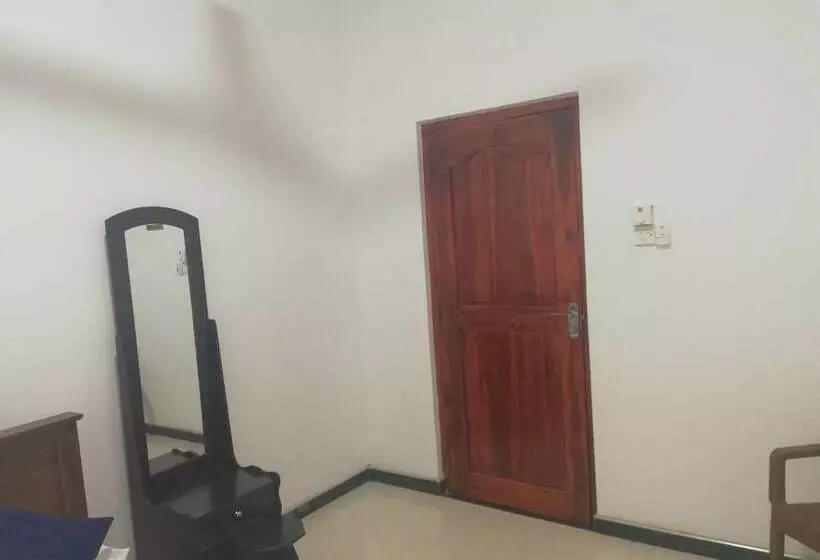 Aamiaismajoitus (B&B) N.l.i. Guest House