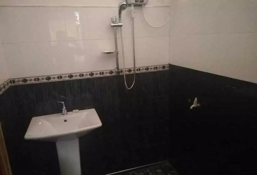 Aamiaismajoitus (B&B) N.l.i. Guest House