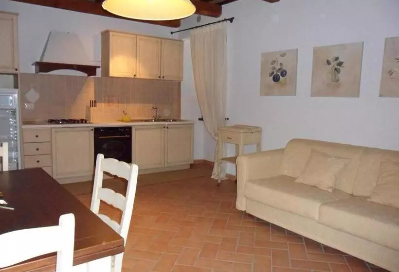 هتل Agriturismo Il Poggiolo
