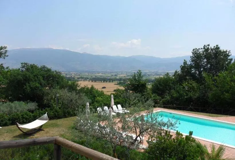 هتل Agriturismo Il Poggiolo