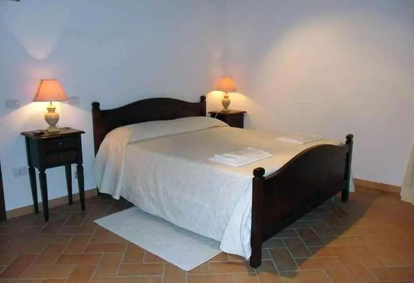 هتل Agriturismo Il Poggiolo