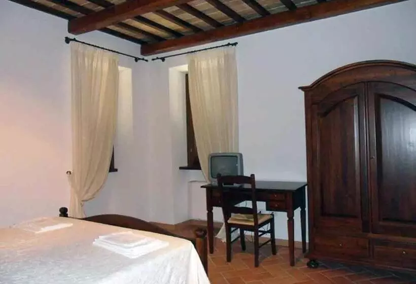 هتل Agriturismo Il Poggiolo