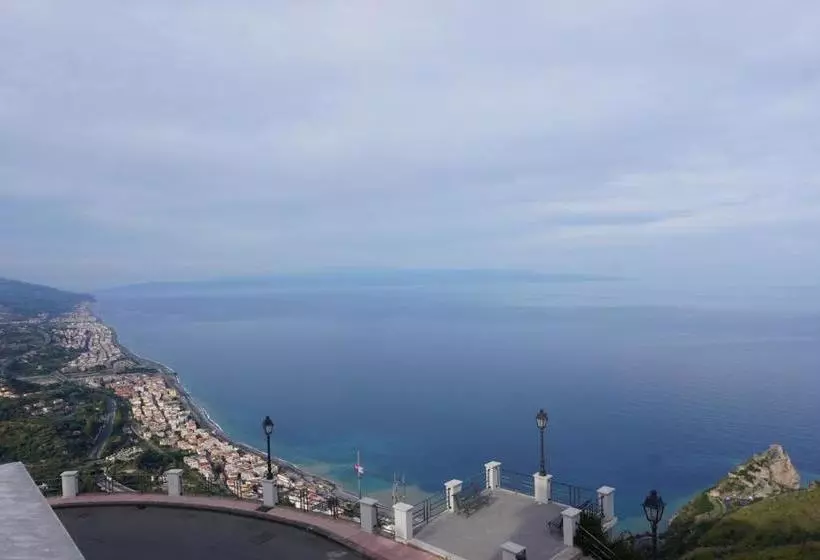 Hotelli Villa Souvenir