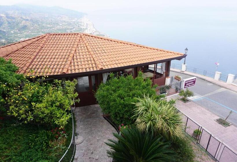 فندق Villa Souvenir