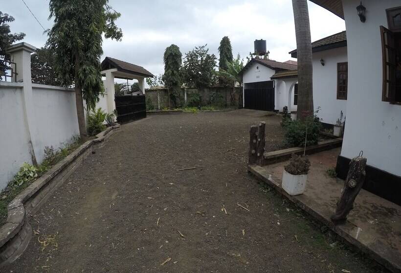 Rightminded Travelling Hostel