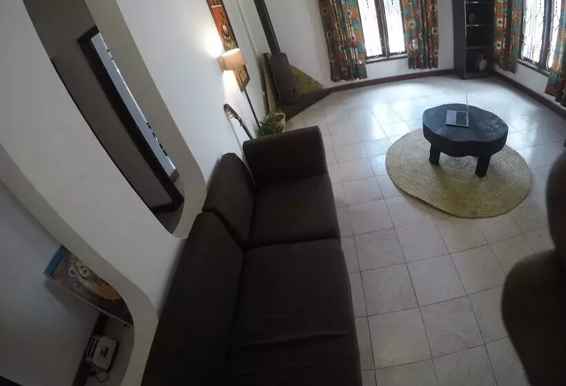 Rightminded Travelling Hostel