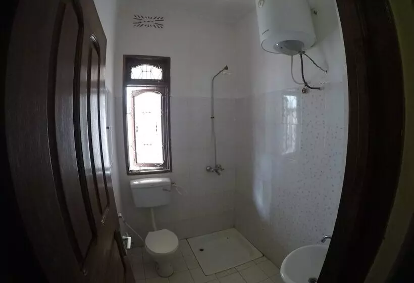 Rightminded Travelling Hostel