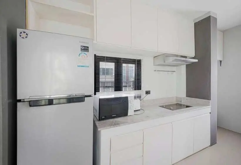پانسیون Room Ana S House In Lipa Noi