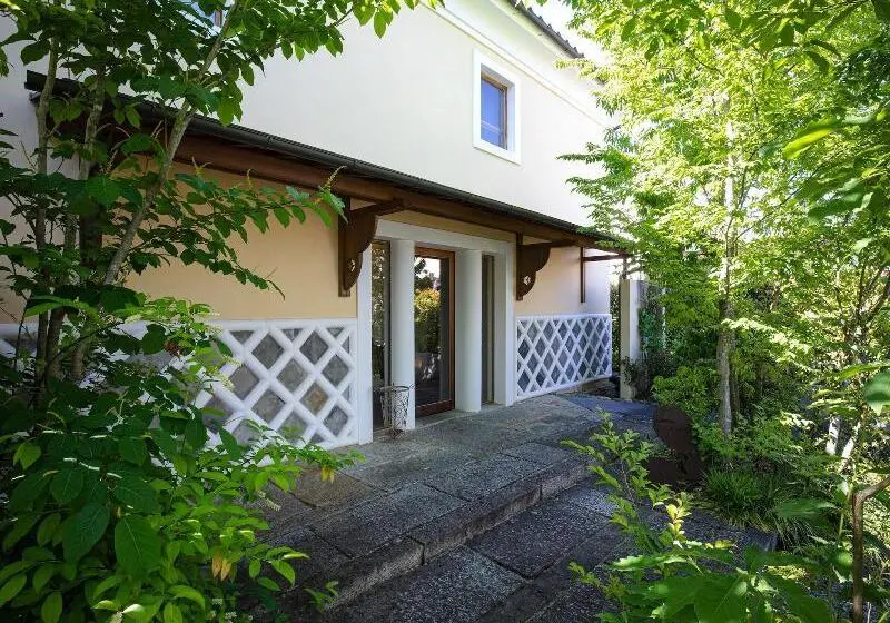 ペンション Uchiko Inn