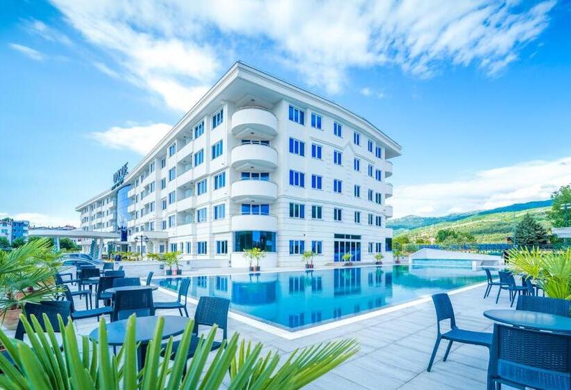 هتل Unique Resort And Spa