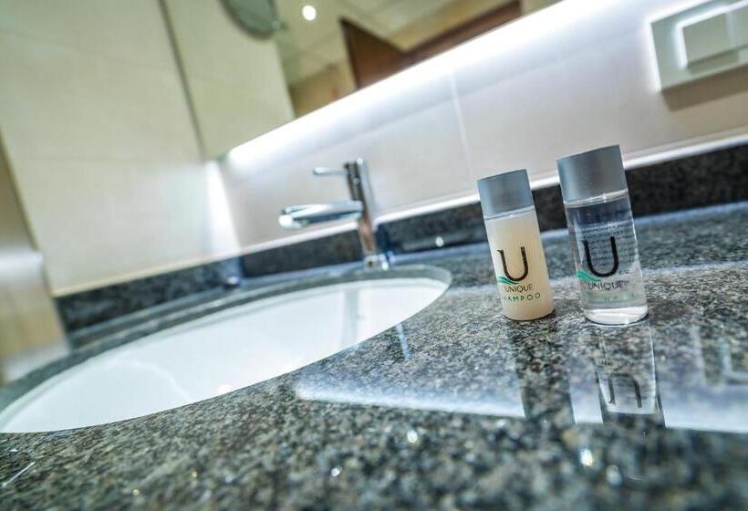 هتل Unique Resort And Spa