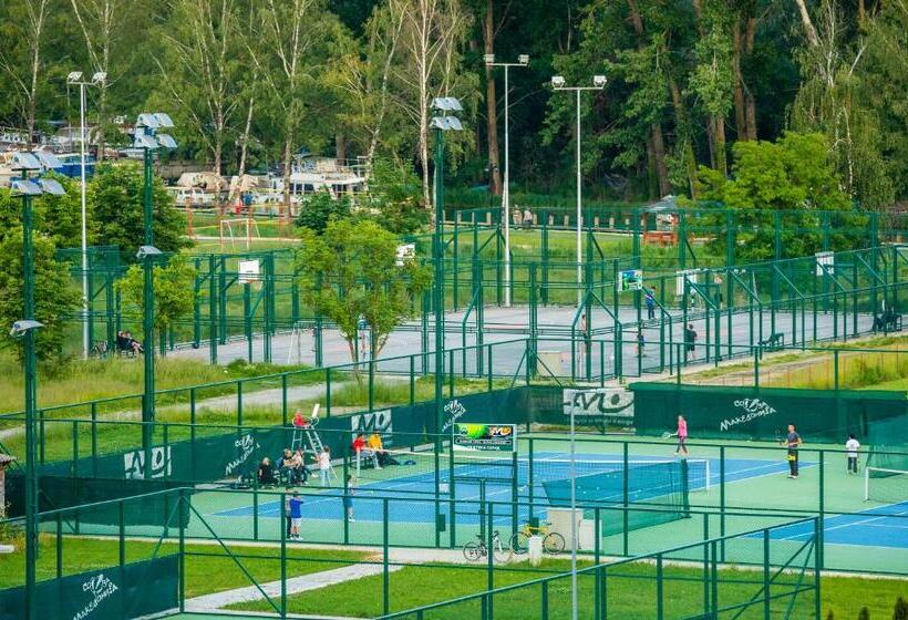 هتل Unique Resort And Spa