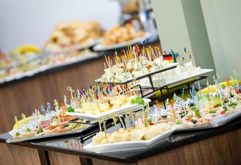 هتل Unique Resort And Spa