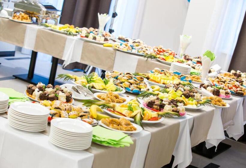 هتل Unique Resort And Spa